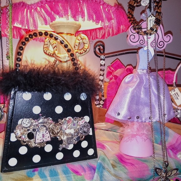 Eclectic Black & White Polka Dot Handbag Shaped Storage Box - Picture 12 of 14